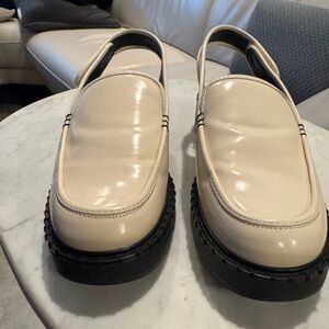 Zodiac Cream Leather Slingback Loafers with Black Soles 6.5